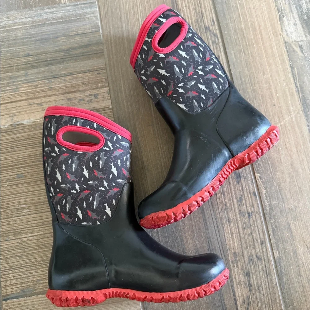 Kids Bogs classic Durham shark size 3